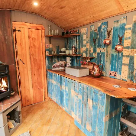 The Hideaway, Shepherd's Hut *