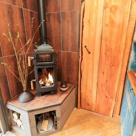 Дом отдыха The Hideaway, Shepherd's Hut