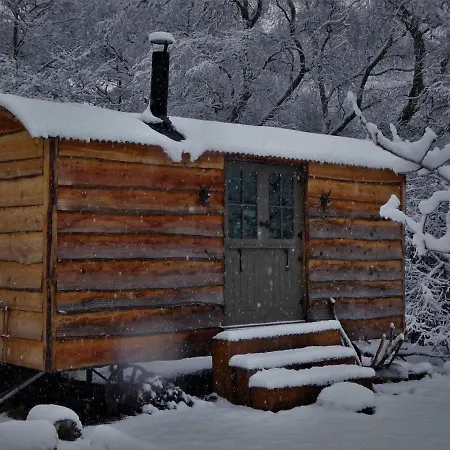 The Hideaway, Shepherd's Hut Дом отдыха Скарборо